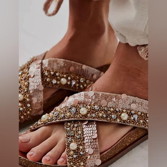 Free People Moon Child Embellished Slide Sandal Leather Rose Gold 37/ US size 7 - Picture 3 of 7